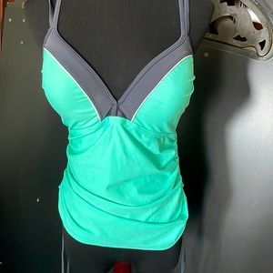 Free country tankini top built in cup support aqua / mint green color